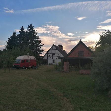 לינה וארוחת בוקר Fischerhaus Galenbeck מראה חיצוני תמונה